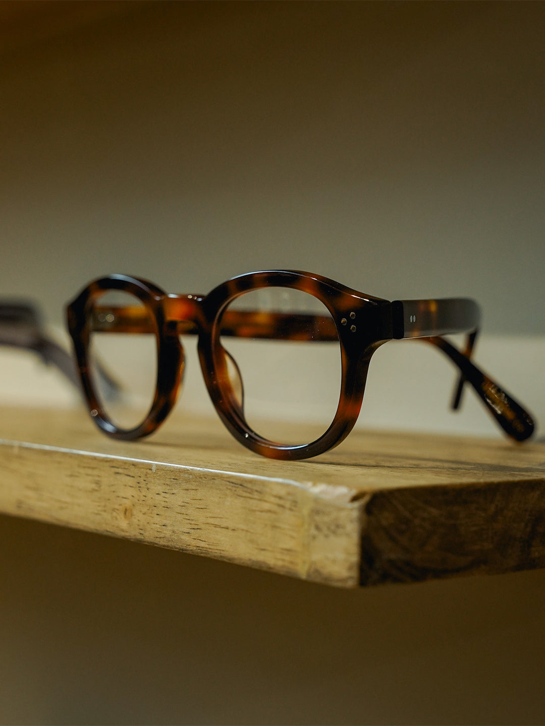 REMAST 3 PIN - TORTOISE